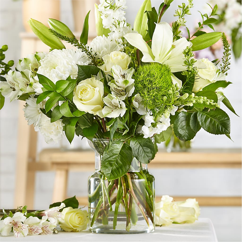 Classic Ivory – A Florist Original – Greater Fayetteville Flower Shop, Springdale AR