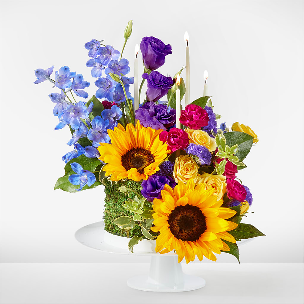 Star of the Day Floral Cake – Greater Fayetteville Flower Shop, Springdale AR