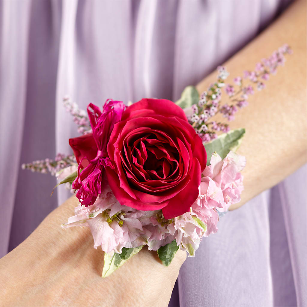 Rose Charm Corsage – Greater Fayetteville Flower Shop, Springdale AR