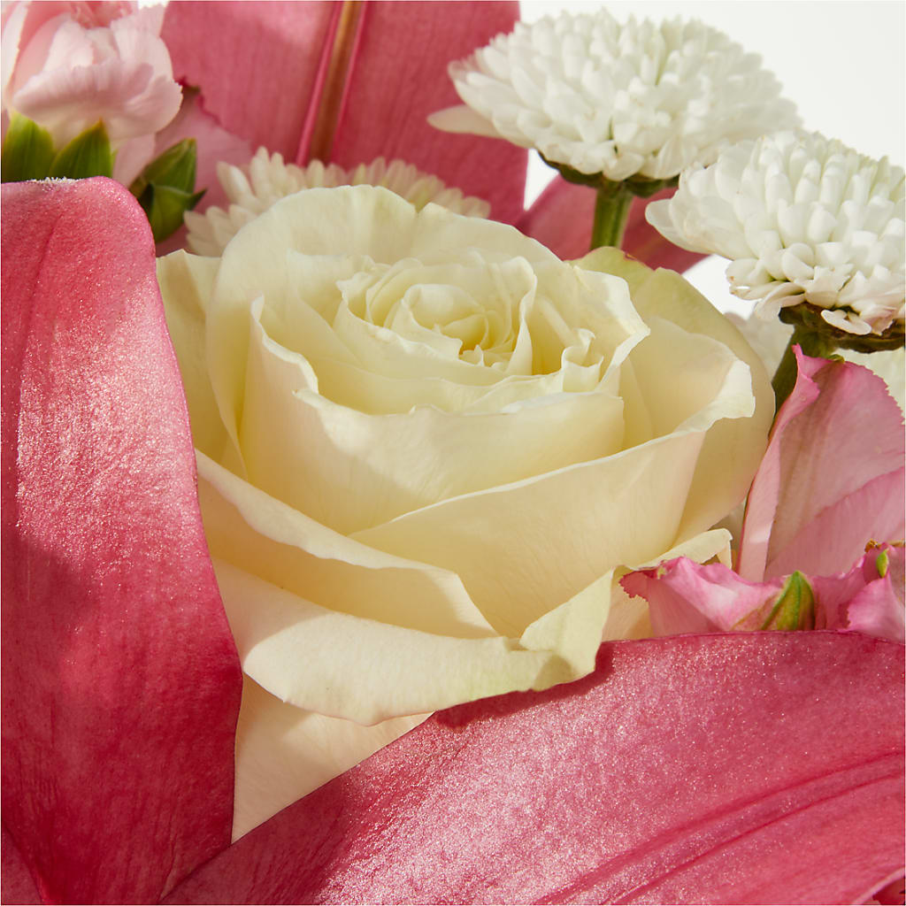 Piece of Cake Bouquet –  Greater Fayetteville Flower Shop, Springdale AR