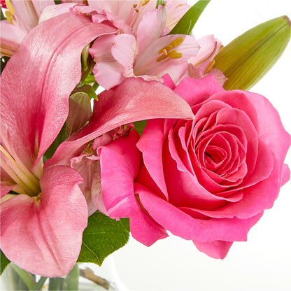 Lots of Love Bouquet –  Greater Fayetteville Flower Shop, Springdale AR